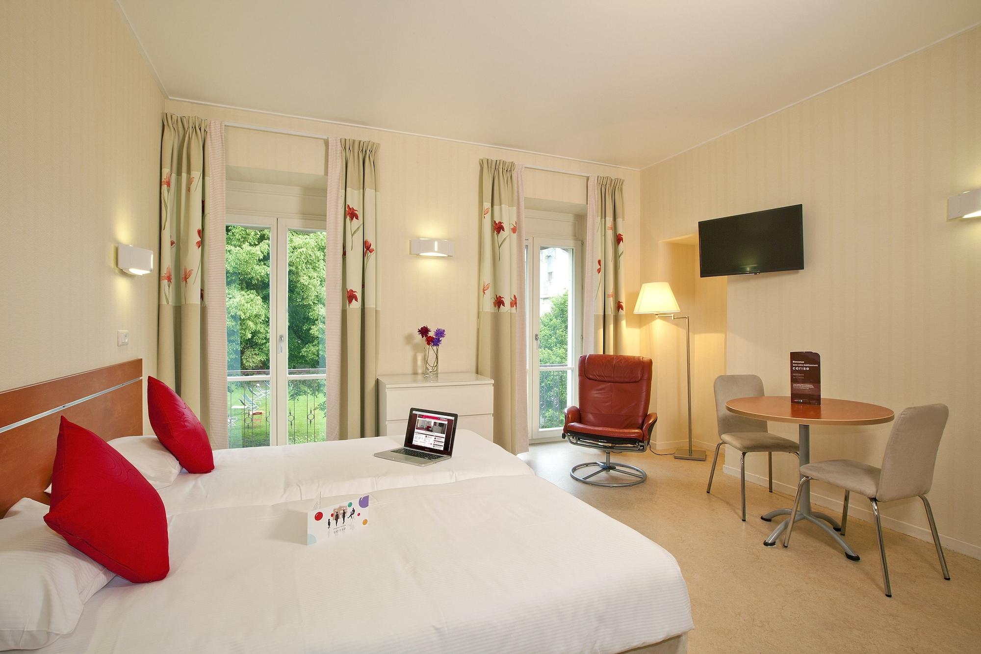 Hotels & Residences - Les Thermes ลุกซุยล์-เลส์-แบ็งส์ ภายนอก รูปภาพ